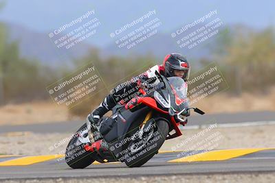 media/Sep-10-2022-SoCal Trackdays (Sat) [[a5bf35bb4a]]/Turn 6 (1140am)/